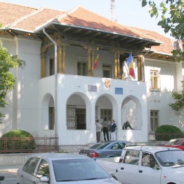 Au tâlhărit o femeie în tren, iar acum se roagă să fie puşi în libertate